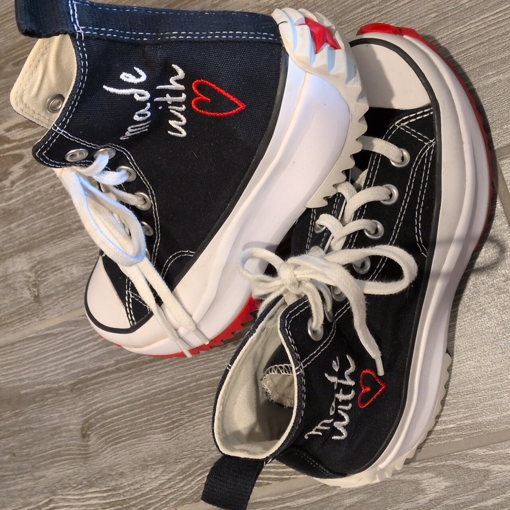 Converse MADE WITH LOVE🤍❤️🩷Black & White High-Tops Valentine's Perf! - Picture 3 of 7
